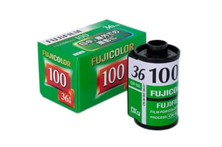 FUJIFILM FUJICOLOR 100 35mm film